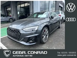 Grau Gebraucht 2022 Audi A5 Sportback S-Line Limousine | 39.789 € (Etwas zu teuer)