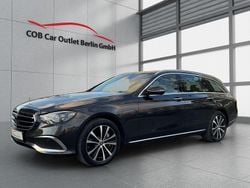 Grau Gebraucht 2021 Mercedes E300 Exclusive Limousine | 34.950 € (Fairer Preis)