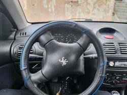 Silber Gebraucht 2001 Peugeot 206 Kleinwagen | 1.000 € (Fairer Preis)