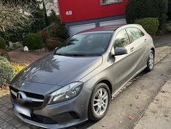 Grau Gebraucht 2016 Mercedes A200 Urban Kleinwagen | 12.900 € (Guter Preis)