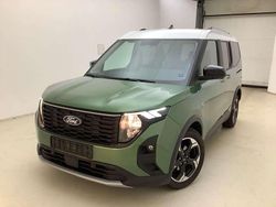 Grün Gebraucht 2024 Ford Tourneo Courier Active Van / Kleinbus | 25.990 € (Fairer Preis)