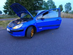 Blau Gebraucht 2002 Peugeot 307 Limousine | 3.200 €