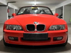 Rot Gebraucht 2000 BMW 318 Cabriolet Basis Cabrio | 7.990 € (Teuer)