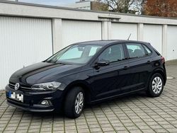 Schwarz Gebraucht 2017 VW Polo Trendline Kleinwagen | 9.490 € (Etwas zu teuer)