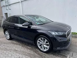 Schwarz Gebraucht 2023 Skoda Enyaq iV SUV | 33.900 € (Fairer Preis)