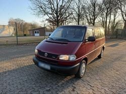 Rot Gebraucht 1999 VW Caravelle Van / Kleinbus | 3.990 € (Superpreis)