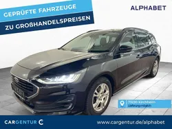 Schwarz Gebraucht 2022 Ford Focus Cool & Connect Limousine | 11.497 € (Guter Preis)