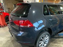 Grau Gebraucht 2015 VW Golf LOUNGE Limousine | 6.999 € (Superpreis)