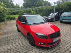 Rot Gebraucht 2011 Skoda Fabia Kombi | 7.900 €