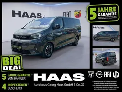 Lackierung titangrau/typ aussenverkleidu (metallic) Gebraucht 2020 Opel Zafira Life Edition Van | 35.580 € (Guter Preis)