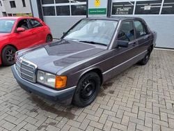 Braun Gebraucht 1991 Mercedes 190 Limousine | 8.900 €