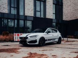 Weiß Gebraucht 2022 Cupra Leon VZ Limousine | 34.950 €