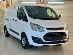 Weiß Gebraucht 2016 Ford Transit Custom Trend Van / Kleinbus | 8.900 € (Superpreis)
