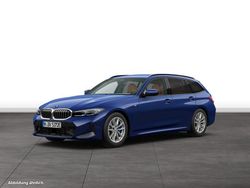 Blau Gebraucht 2024 BMW 330e M Sport Kombi | 50.860 € (Teuer)