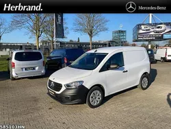 Weiß Gebraucht 2023 Mercedes Citan 112 Van / Kleinbus | 24.002 € (Fairer Preis)