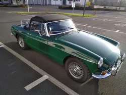 Grün Gebraucht 1969 MG B Cabrio | 23.800 €