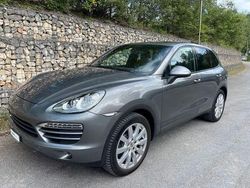 Grau Gebraucht 2012 Porsche Cayenne SUV | 22.999 € (Fairer Preis)