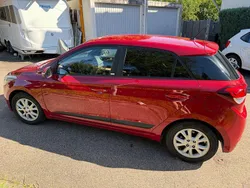 Rot Gebraucht 2017 Hyundai i20 Passion Kleinwagen | 9.600 € (Fairer Preis)