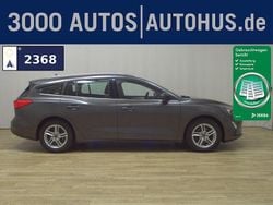 Grau Gebraucht 2021 Ford Focus Cool & Connect Kombi | 11.480 € (Guter Preis)