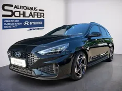 Abyss black / mic Gebraucht 2024 Hyundai i30 N Line Kombi | 25.480 € (Fairer Preis)