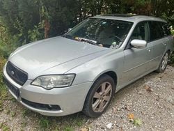 Silber Gebraucht 2004 Subaru Legacy Kombi | 2.225 € (Guter Preis)