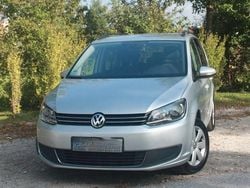 Silber Gebraucht 2014 VW Touran Comfortline Van / Kleinbus | 7.800 € (Guter Preis)