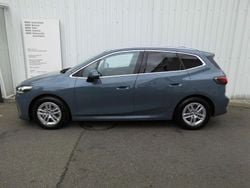 Blau Gebraucht 2022 BMW 220 Active Tourer M Sport Van / Kleinbus | 26.990 € (Guter Preis)