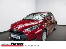 Rot Gebraucht 2020 Toyota Yaris Club Kleinwagen | 17.480 € (Fairer Preis)