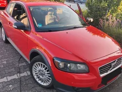 Rot Gebraucht 2007 Volvo C30 Kleinwagen | 2.800 € (Guter Preis)