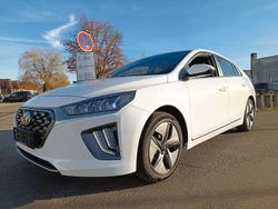 Ceramic white Gebraucht 2022 Hyundai Ioniq Style Kleinwagen | 15.800 € (Superpreis)
