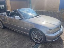 Grau Gebraucht 2004 BMW 330 Cabriolet Cabrio | 9.900 € (Guter Preis)