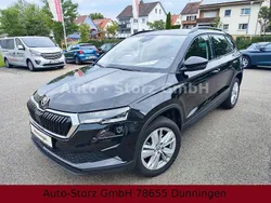 Schwarz Gebraucht 2024 Skoda Karoq Selection SUV | 32.990 € (Fairer Preis)