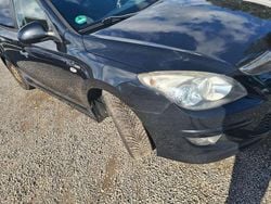 Blau Gebraucht 2010 Hyundai i30 Edition Kombi | 1.150 € (Guter Preis)