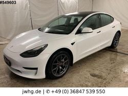 Weiß Gebraucht 2022 Tesla Model 3 Limousine | 25.750 € (Guter Preis)