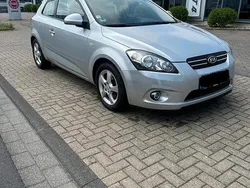 Grau Gebraucht 2008 Kia Ceed EX Coupé | 1.999 € (Guter Preis)