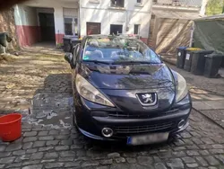 Schwarz Gebraucht 2007 Peugeot 207 Cabrio | 1.799 €
