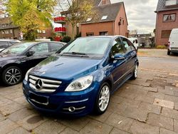 Blau Gebraucht 2008 Mercedes B200 Van / Kleinbus | 4.850 € (Teuer)