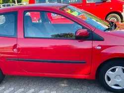 Rot Gebraucht 2010 Renault Twingo Authentique Kleinwagen | 3.600 € (Fairer Preis)
