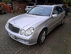 Silber Gebraucht 2004 Mercedes E320 Limousine | 2.399 € (Guter Preis)