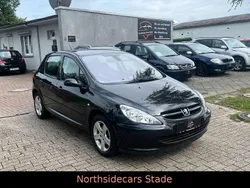 Schwarz Gebraucht 2003 Peugeot 307 Limousine | 1.190 € (Guter Preis)