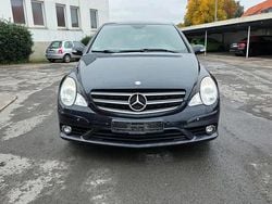 Blau Gebraucht 2010 Mercedes R350 AMG Van / Kleinbus | 4.500 €