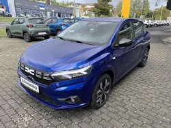 Iron blau metallic Neu 2025 Dacia Sandero Journey Kleinwagen | 18.610 € (Fairer Preis)