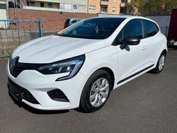 Weiß Gebraucht 2021 Renault Clio V Limousine | 10.490 € (Superpreis)