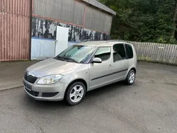 Beige Gebraucht 2010 Skoda Roomster Plus Edition Kombi | 2.999 € (Guter Preis)