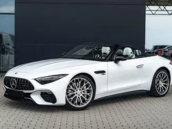 Weiß Gebraucht 2022 Mercedes SL43 AMG AMG Cabrio | 93.900 €