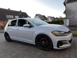 Weiß Gebraucht 2017 VW Golf GTI Limousine | 16.500 €