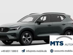 Grün Neu 2025 Volvo XC40 Plus SUV | 44.500 € (Fairer Preis)