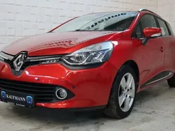 Rot Gebraucht 2016 Renault Clio IV Dynamique Limousine | 11.490 € (Fairer Preis)