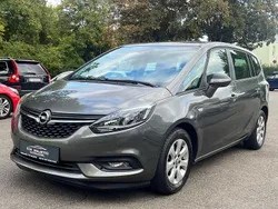 Grau Gebraucht 2018 Opel Zafira Business Edition Van / Kleinbus | 9.999 € (Superpreis)