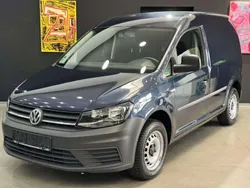 Blau Gebraucht 2018 VW Caddy Van / Kleinbus | 9.690 € (Guter Preis)